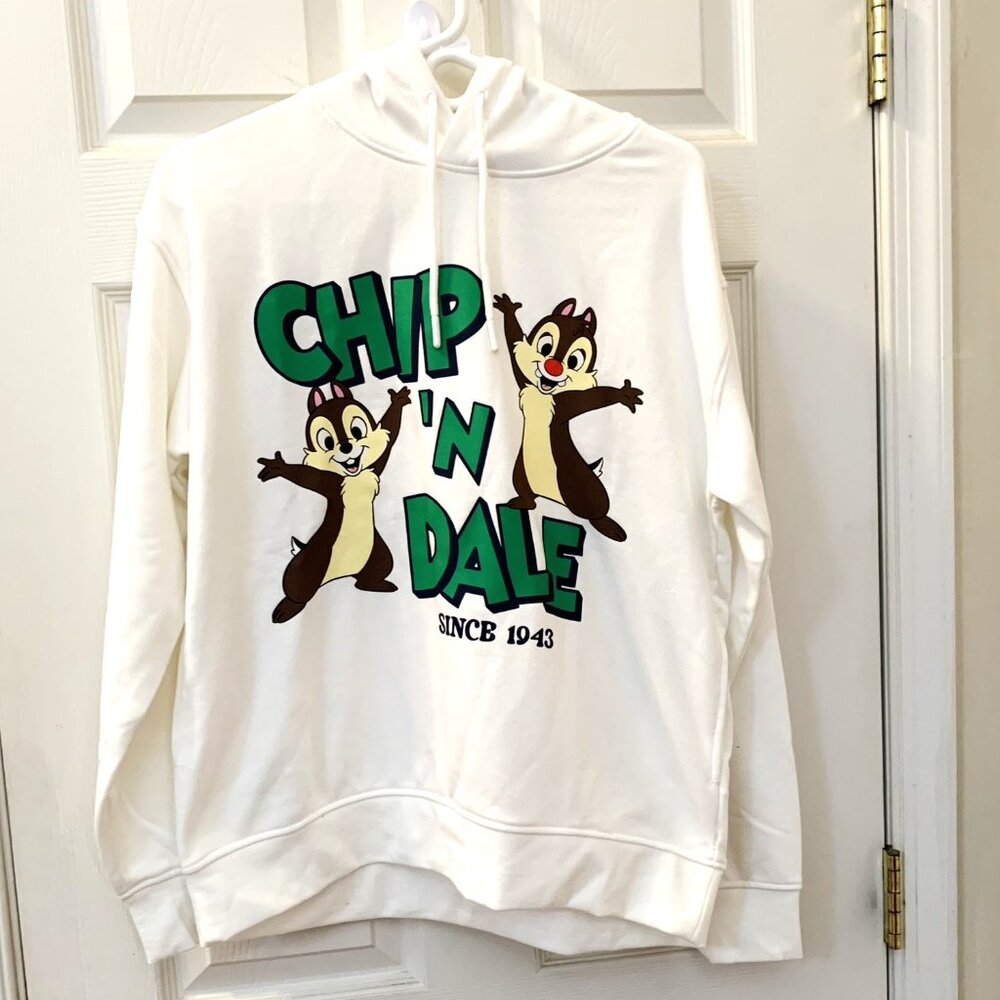 NWT CHIP AND DALE DISNEY CLASSICS HOODIE IVORY SIZE SMALL